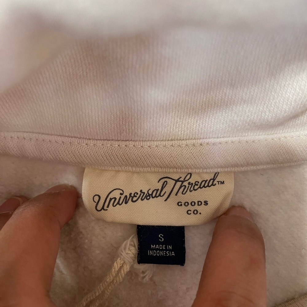 Universal Thread - Picture 2 of 2